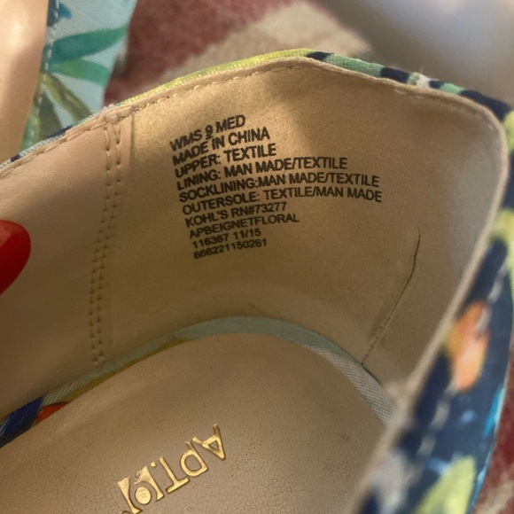 Flowered heels - Picture 8 of 10